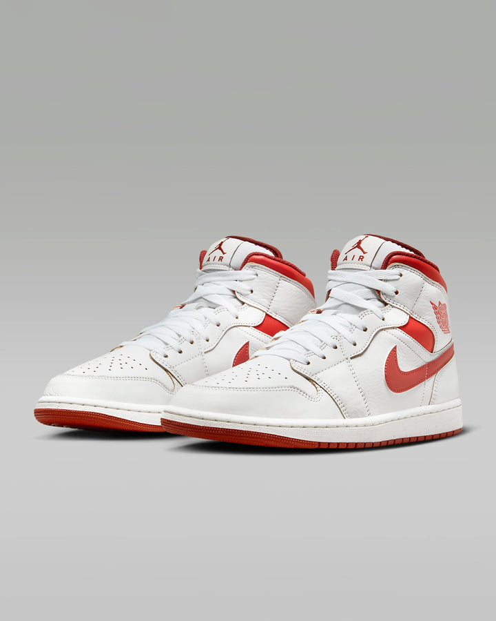 Air Jordan 1 Mid SE Nike Air sneakers