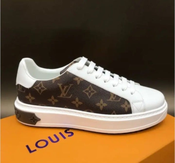 L Brown Flower Sneakers