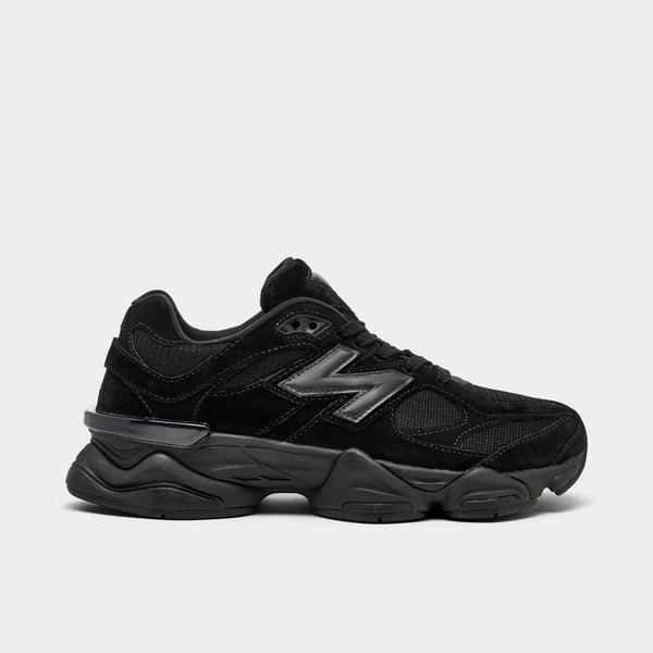 New Balance Triple Black 9060